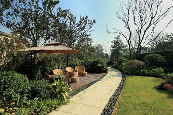 景区卵石排水沟