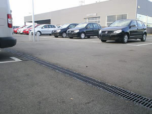 地面停车场排水沟