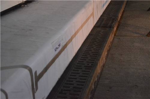 隧道成品排水沟槽