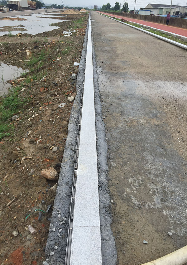 成品排水沟槽施工图